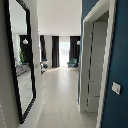 Donatella 2 Подстрана