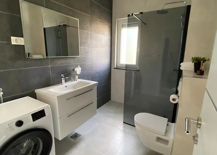 Donatella 2 Lejlighed